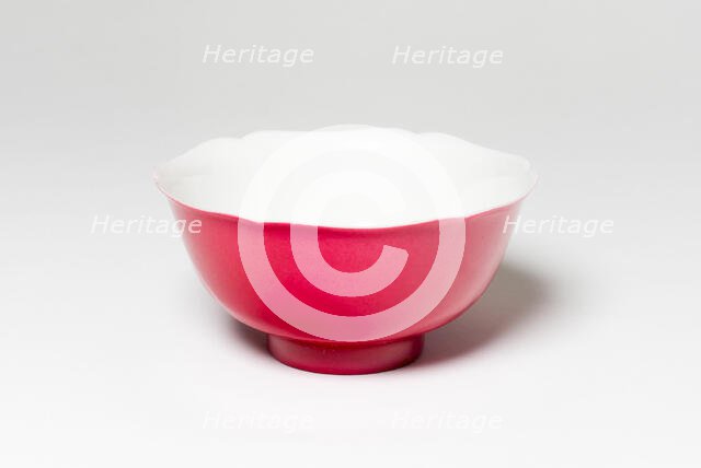 Bowl with Foliate Rim, Qing dynasty (1644-1911), late 18th/19th century. Creator: Unknown.