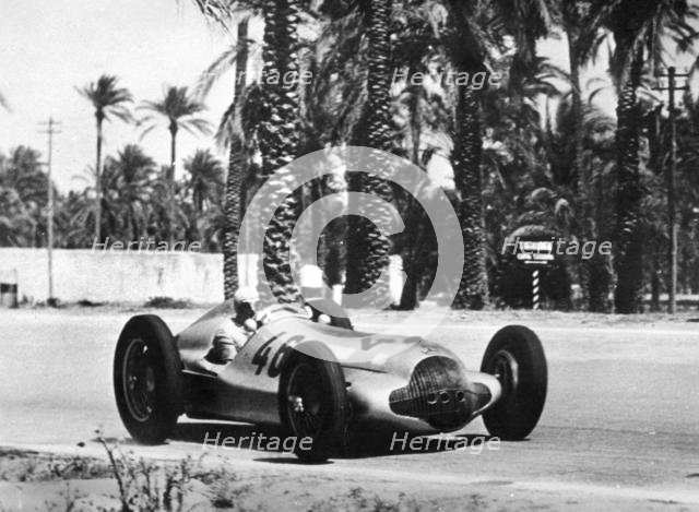 Mercedes Benz W154, Hermann Lang, Tripoli Grand Prix 1938. Creator: Unknown.