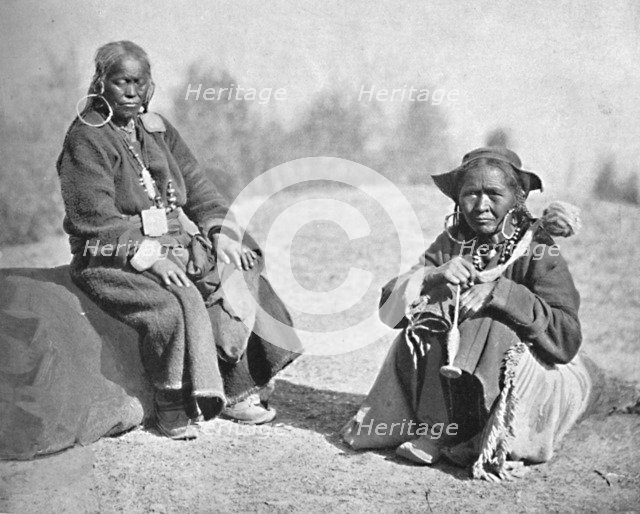 Ladakhi women of Tibetan stock, 1902. Artist: Bourne & Shepherd.