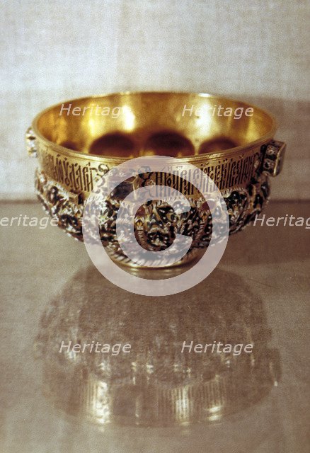 The gold cup of Tsar Alexis Mikhailovich, 17th century. Artist: Unknown