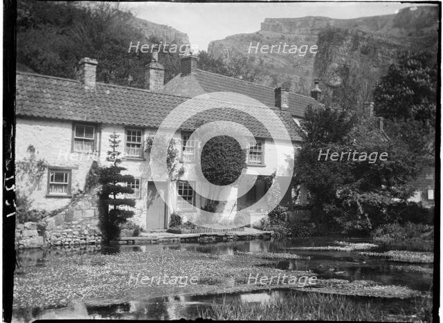 Mark Hole Cottage, The Cliffs, Cheddar, Sedgemoor, Somerset, 1907. Creator: Katherine Jean Macfee.