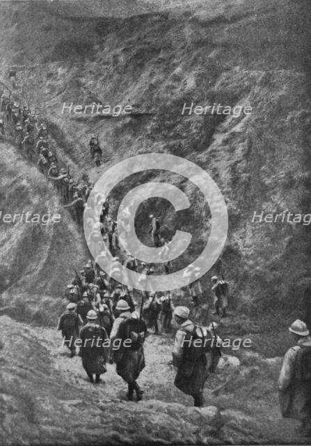 'En Macedoine. --Nos operations de police a la frontiere greco-serbe: une compagnie trave..., c1916. Creator: Unknown.