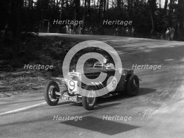 Frazer-Nash TT replica of G Casswell racing at Donington Park, Leicestershire, 1935. Artist: Bill Brunell.