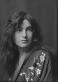 Babcock, Jessie C., Miss, portrait photograph, 1912 May 28. Creator: Arnold Genthe.