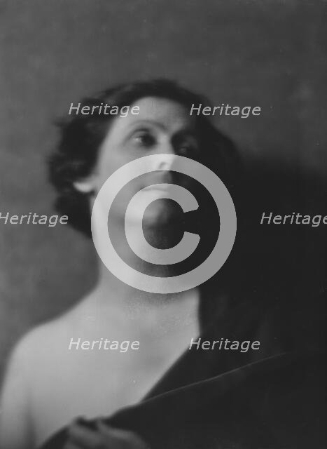 Duncan, Isadora, portrait photograph, between 1916 and 1918. Creator: Arnold Genthe.