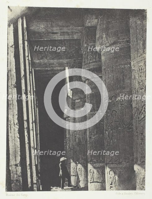 Médinet-Habou, Galerie du Palais de Ramsès-Méiamoun; Thèbes, 1849/51, printed 1852. Creator: Maxime du Camp.