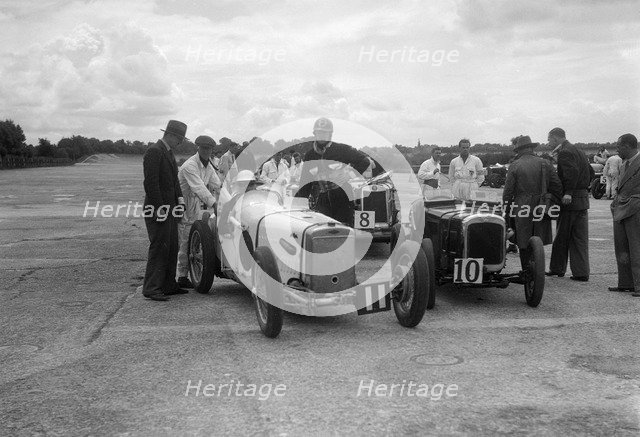 Frazer-Nash, Lea-Francis and Austin 7 at the LCC Relay GP, Brooklands, 25 July 1931. Artist: Bill Brunell.