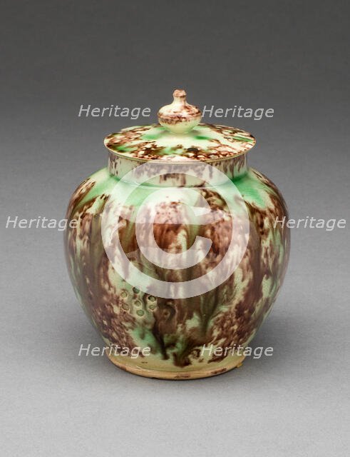 Tea Caddy, Staffordshire, 1740/50. Creator: Staffordshire Potteries.
