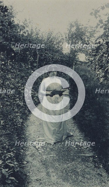 La lecture, c1900. Creator: Edgar Haincque de Saint-Senoch.