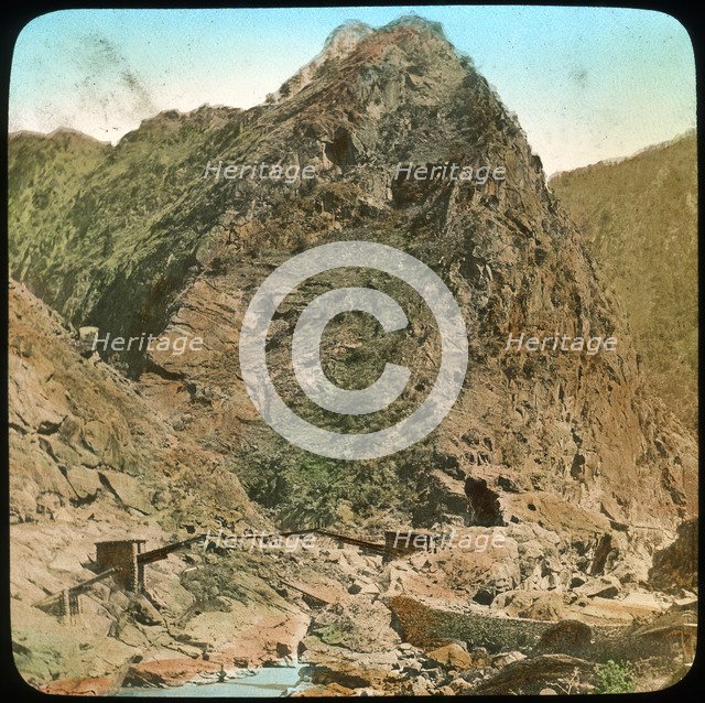 Bridge over the Sutleij River, Wanga, India, late 19th or early 20th century. Artist: Unknown