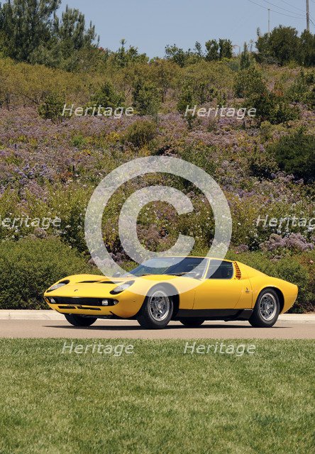 Lamborghini Miura p400s 1970 . Artist: Simon Clay.