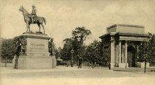 'Wellington Monument, London', c1910. Creator: Unknown.