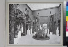 Hall of sculptures on the Dyaghilev's Exposition de l'Art russe at the Salon d'Automne in Paris in 1906.