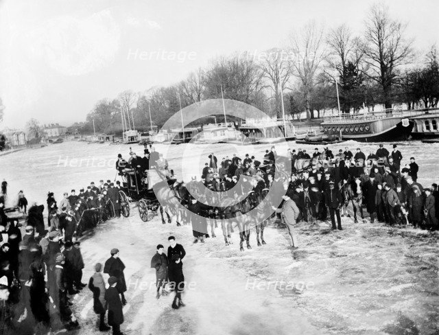 River Thames frozen near Oxford, Oxfordshire, 1895. Artist: Henry Taunt.