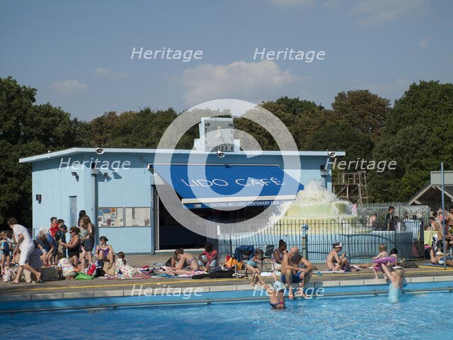 Tooting Bec Lido, Tooting Bec Road, Streatham, Wandsworth, London, 2013. Creator: Simon Inglis.
