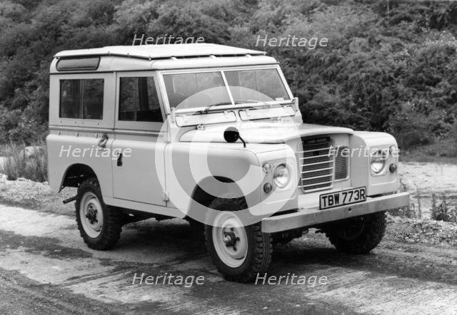 1976 Land Rover 88 Series 3. Creator: Unknown.