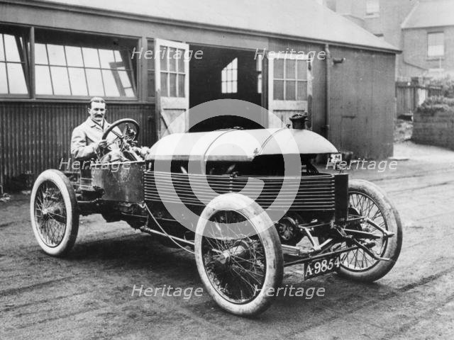 Napier L48 in 1905 with Newton. Creator: Unknown.