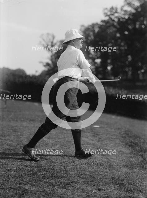 Fitzgerald, John J.,  Rep. from New York, 1899-1917. Playing Golf, 1917. Creator: Harris & Ewing.