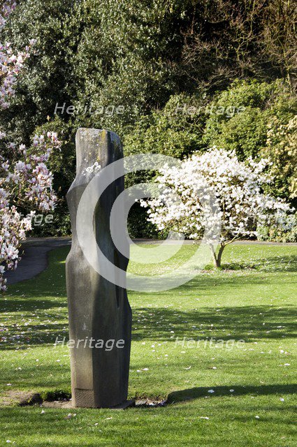 'Monolith (Empyrean)', sculpture by Barbara Hepworth, Kenwood House, Hampstead, London, 2007. Artist: James O Davies.
