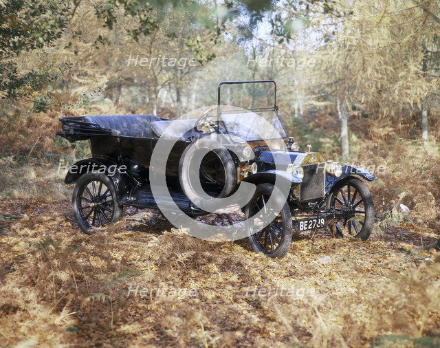 1915 Ford Model T. Artist: Unknown