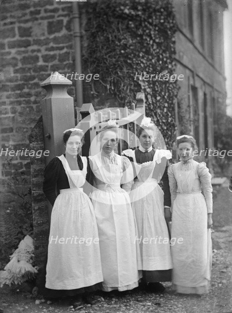 Maids at Church House, Charwelton, Northamptonshire, 1903. Artist: A Newton