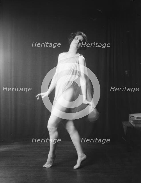 Wanger, Beatrice, Miss, 1922 June 26. Creator: Arnold Genthe.