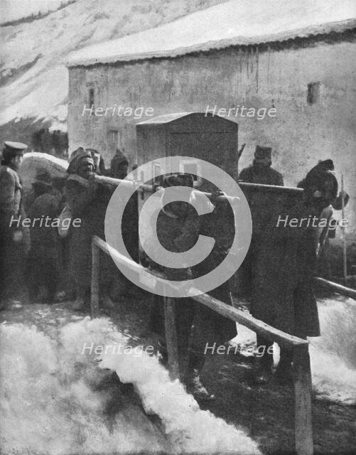 ''La tragedie Serbe; la "Chaise" du Voivode.', 1916. Creator: Unknown.