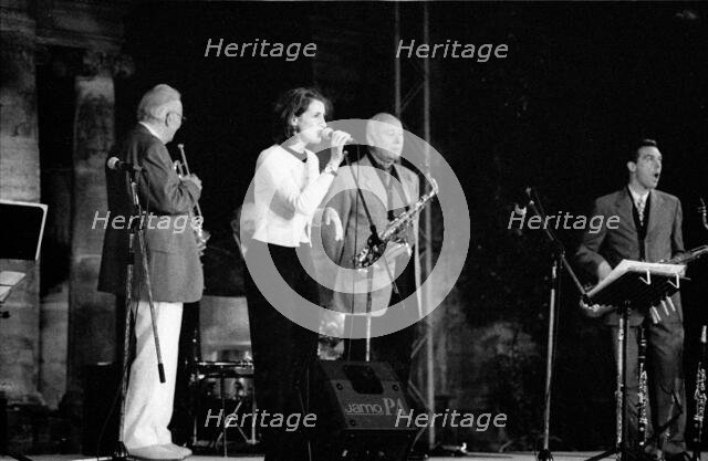 Stacey Kent, Humphrey Lyttelton, Jimmy Hastings, Jim Tomlinson, Hever Castle, Hever, Kent, July 1999 Creator: Brian O'Connor.
