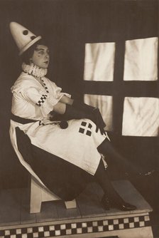 Dan Godfrey dressed in Pierrette costume, performing for "The Timbertown Follies"...(1910-1919?). Creator: Unknown.