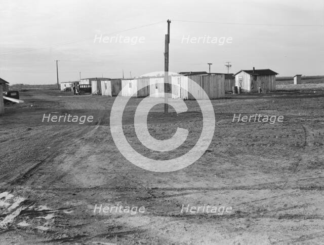 Farm Security Administration (FSA) temporary camp for migrants, Gridley, California, 1939. Creator: Dorothea Lange.