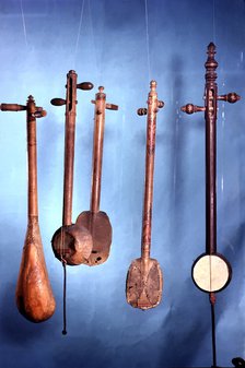 Ud (Arabic lute) and Kemango (Arabic violin).