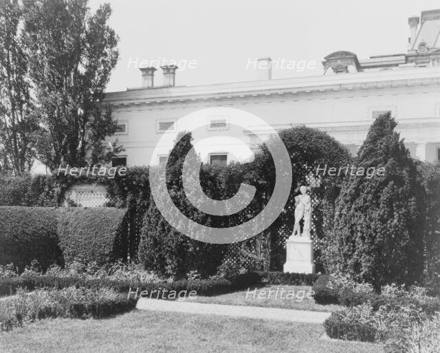 White House, 1600 Pennsylvania Avenue, Washington, D.C., 1921. Creator: Frances Benjamin Johnston.