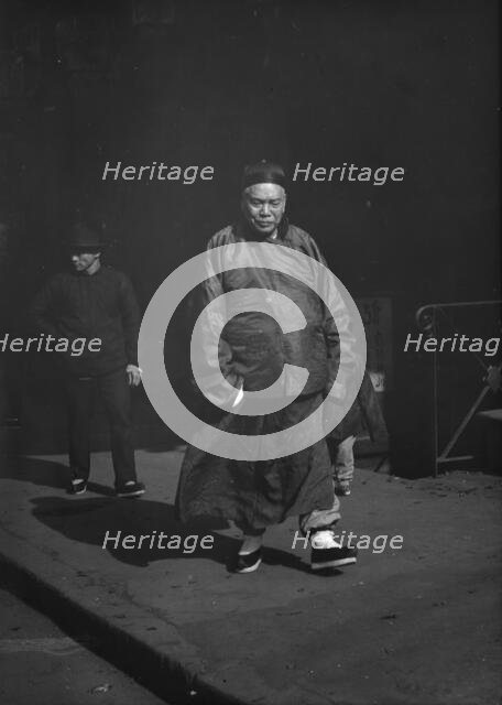 Merchant, Chinatown, San Francisco, between 1896 and 1906. Creator: Arnold Genthe.