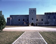 Courtyard of the Palace of the Kings of Majorca in Perpignan.