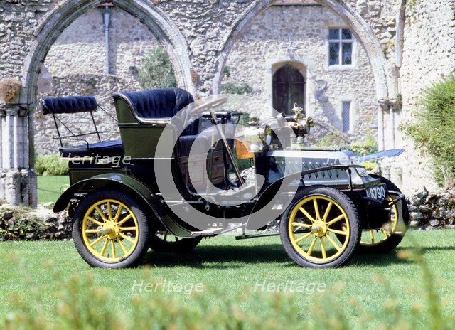 1904 Dedion Bouton Q Type. Artist: Unknown.