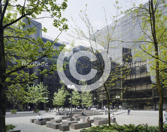 Finsbury Avenue Square, City of London, 12/05/1988. Creator: John Laing plc.