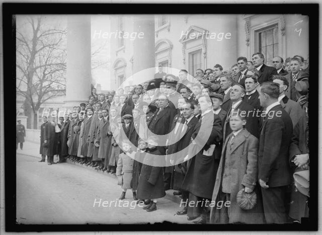 President Taft and group on White House steps, between 1910 and 1917. Creator: Harris & Ewing.