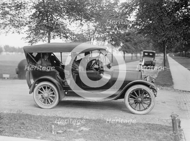 Red Cross Motor Corps - Groups, 1917. Creator: Harris & Ewing.