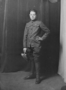 Mr. Frederick Schling, portrait photograph, 1918 May 13. Creator: Arnold Genthe.