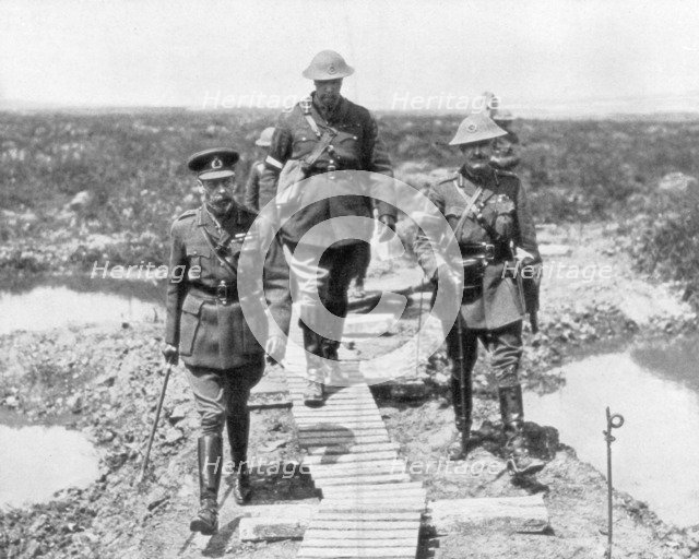 King George V and the Canadian General Currie view the captured ground at Vimy and Messines, 1917. Artist: Unknown