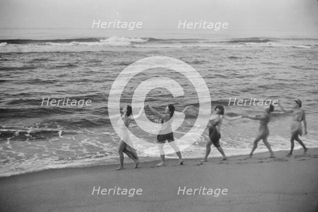 Elizabeth Duncan dancers and children, between 1916 and 1941. Creator: Arnold Genthe.