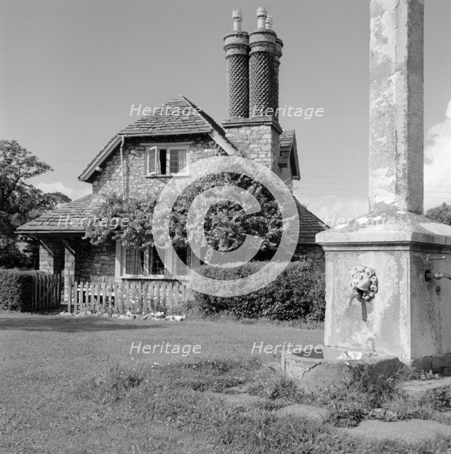 Dial Cottage, Hallen Road, Blaise Hamlet, Henbury, Bristol, 1945. Artist: Eric de Maré