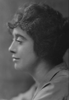 Normand, Mabel, portrait photograph, 1914 Oct. 18. Creator: Arnold Genthe.