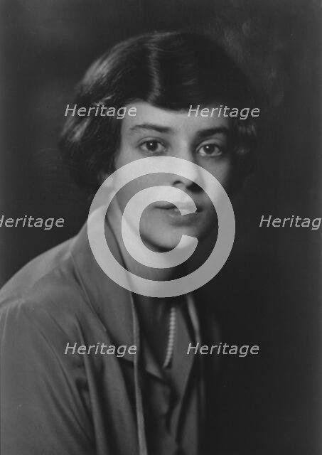 Miss Margaret Kahn, portrait photograph, 1923 Mar. 20. Creator: Arnold Genthe.