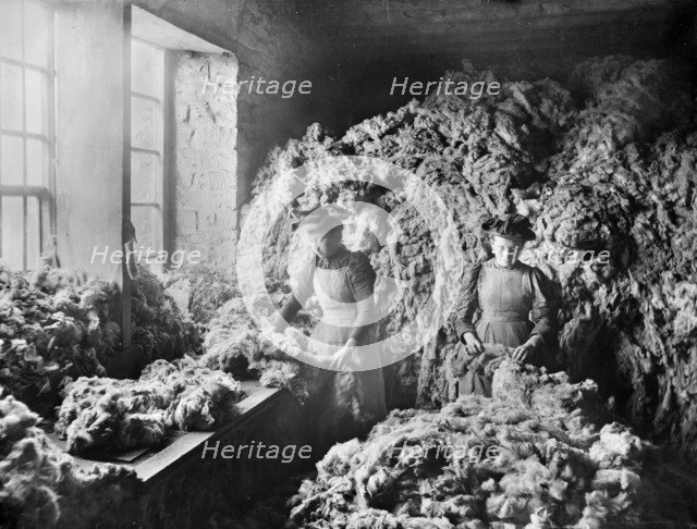 Early Blanket Factory, Oxfordshire. Women sorting wool in the blanket factory, c1860-c1922. Artist: Henry Taunt