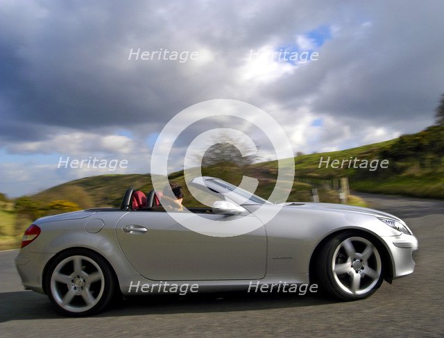 2004 Mercedes Benz SLK 200K. Artist: Unknown.