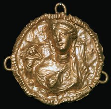 Roman gold pendant. Artist: Unknown