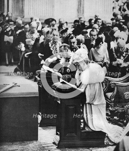 King George V and Queen Mary in St Paul's Cathedral, Silver Jubilee thanksgiving service, 1935. Artist: Unknown