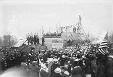 Liberty Loan procession in Central Park, 25 Oct 1917. Creator: Bain News Service.