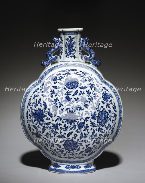 Gourd Flask with Floral Scrolls, 1723-1735. Creator: Unknown.